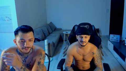 Snapshot of jonnyporn1 chatting on 11-12-25, 10:52 jonnyporn1 online show from 11-12-25, 10:52