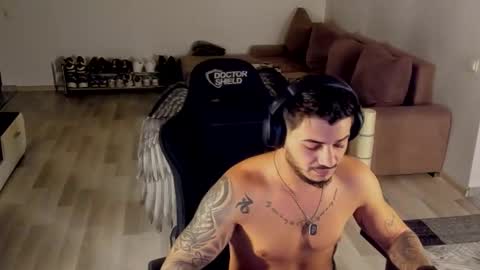 jonnyporn1 online show from 12-20-25, 04:19