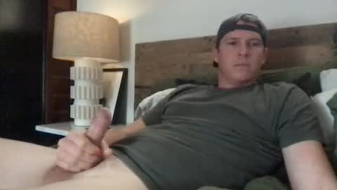 Snapshot of jonrynolds chatting on 12-23-24, 10:44 jonrynolds online show from 12-23-24, 10:44