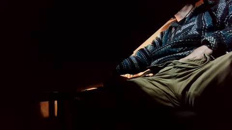 Snapshot of jontn_swift chatting on 10-19-25, 04:24 Jonathon Swift online show from 10-19-25, 04:24