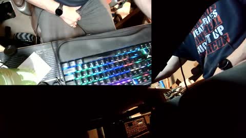 Snapshot of jontn_swift chatting on 11-16-25, 06:19 Jonathon Swift online show from 11-16-25, 06:19