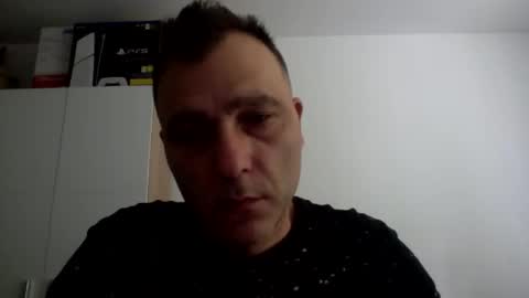 Snapshot of jony938 chatting on 10-12-25, 10:03 jony938 online show from 10-12-25, 10:03