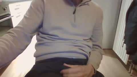 Snapshot of jop55 chatting on 10-27-25, 08:24 Jop55 online show from 10-27-25, 08:24