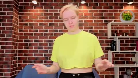 Ellie online show from 05-16-26, 08:22