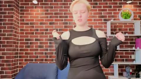 Ellie online show from 05-21-26, 08:21