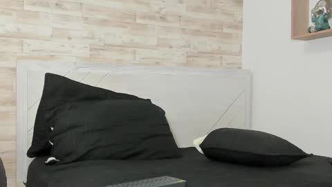 Jordi online show from 02-25-26, 04:11