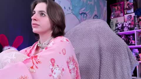 Rose online show from 04-15-26, 04:58