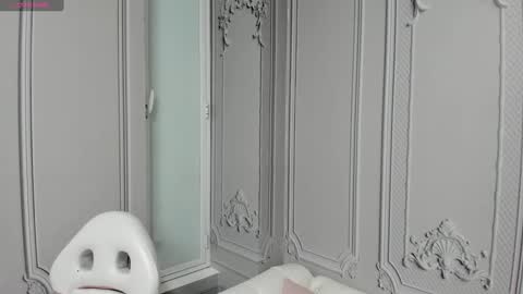 Snapshot of joselyn_sexy_ chatting on 12-29-24, 10:45 Katalina online show from 12-29-24, 10:45