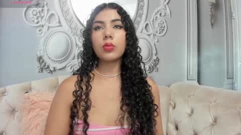 Snapshot of joselyn_sexy_ chatting on 02-25-25, 09:46 Katalina online show from 02-25-25, 09:46