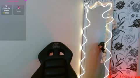 Snapshot of joselyn_tay chatting on 11-26-25, 11:44 Joselyn online show from 11-26-25, 11:44