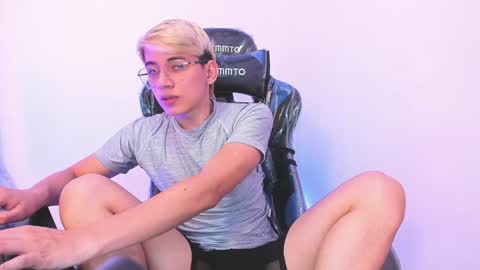 Snapshot of joseph_brown_ chatting on 01-03-25, 03:33 JOSEPH BROWN online show from 01-03-25, 03:33