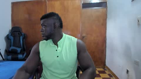Snapshot of joseph_god chatting on 04-26-26, 07:44 MR OAK online show from 04-26-26, 07:44