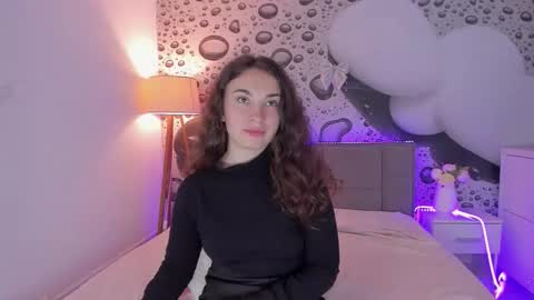 Josephine online show from 04-05-26, 12:24