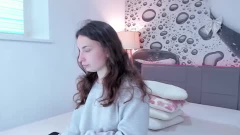 Josephine online show from 04-15-26, 12:12