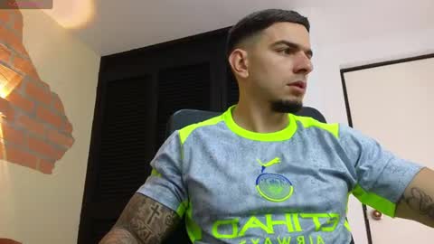 josh_miller01 online show from 06-18-26, 01:26