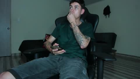 Snapshot of joshmiller_ chatting on 11-24-25, 02:00 Josh online show from 11-24-25, 02:00