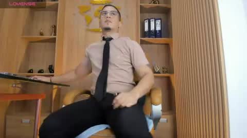 Snapshot of joshmiller___ chatting on 06-22-26, 06:38 joshmiller___ online show from 06-22-26, 06:38