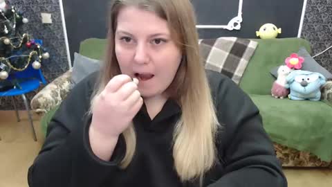 Snapshot of josiesun771 chatting on 02-07-25, 07:07 josiesun771 online show from 02-07-25, 07:07