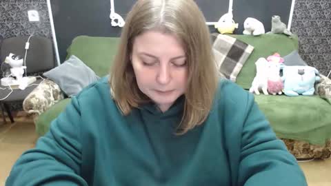 Snapshot of josiesun771 chatting on 10-11-25, 07:40 josiesun771 online show from 10-11-25, 07:40