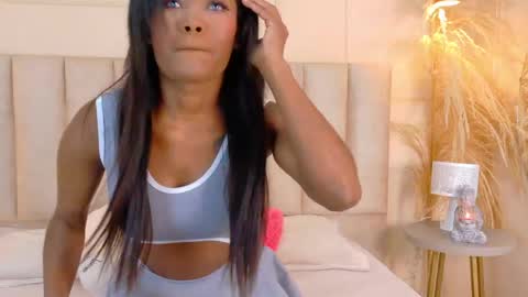Snapshot of josselynbrown chatting on 05-03-26, 01:06 Joss online show from 05-03-26, 01:06