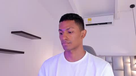 Snapshot of jossjordan chatting on 11-17-25, 07:08 JOSS JORDAN online show from 11-17-25, 07:08