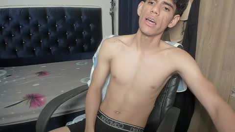 Snapshot of josy_11 chatting on 04-29-26, 01:10 josy online show from 04-29-26, 01:10