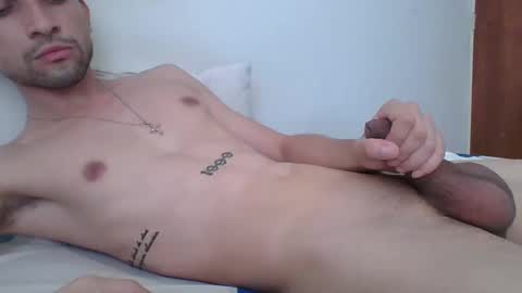 Snapshot of jovenvergonguapo09 chatting on 01-07-25, 06:03 Van Helsing online show from 01-07-25, 06:03