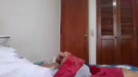 Snapshot of jovenvergonguapo09 chatting on 01-14-25, 02:22 Van Helsing online show from 01-14-25, 02:22