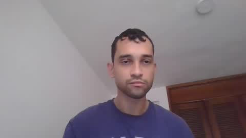 Snapshot of jovenvergonguapo09 chatting on 10-26-25, 12:44 Van Helsing online show from 10-26-25, 12:44