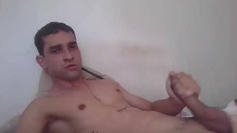 Snapshot of jovenvergonguapo09 chatting on 11-26-25, 02:07 Van Helsing online show from 11-26-25, 02:07