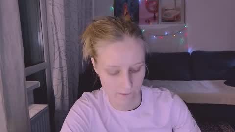 Snapshot of joy_keys chatting on 02-25-25, 05:15 joy_keys online show from 02-25-25, 05:15