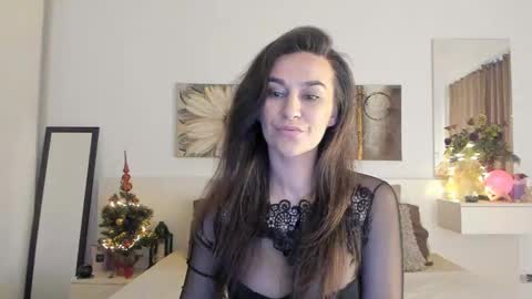 Snapshot of joycasidy chatting on 12-10-24, 02:06 CassidyJoy online show from 12-10-24, 02:06