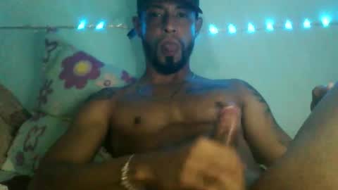 Snapshot of jpineda97 chatting on 02-05-26, 04:50 jpineda97 online show from 02-05-26, 04:50