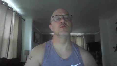 Snapshot of jr1871 chatting on 05-08-26, 11:59 jr1871 online show from 05-08-26, 11:59