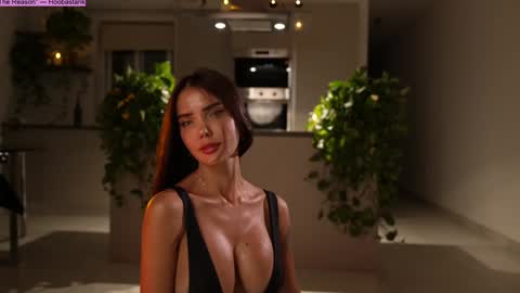 Snapshot of jseductiveart chatting on 10-04-25, 06:28 Jennifer Diaz online show from 10-04-25, 06:28