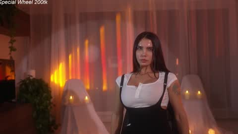 Snapshot of jseductiveart chatting on 11-17-25, 08:58 Jennifer Diaz online show from 11-17-25, 08:58