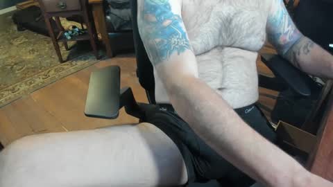 jsimon04 online show from 12-29-24, 03:57