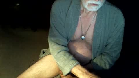 Snapshot of jt335577 chatting on 06-01-26, 03:52 jt335577 online show from 06-01-26, 03:52