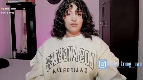 Snapshot of ju_kyung chatting on 12-17-24, 07:50 Ju Kyung online show from 12-17-24, 07:50