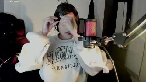 Snapshot of ju_kyung chatting on 03-07-25, 06:35 Ju Kyung online show from 03-07-25, 06:35