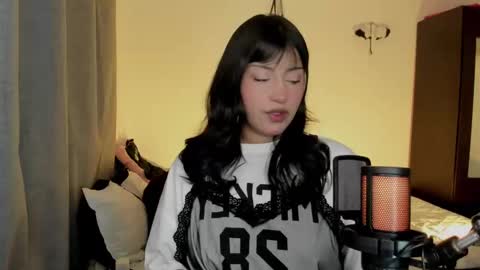 Snapshot of ju_kyung chatting on 09-13-25, 12:32 Ju Kyung online show from 09-13-25, 12:32