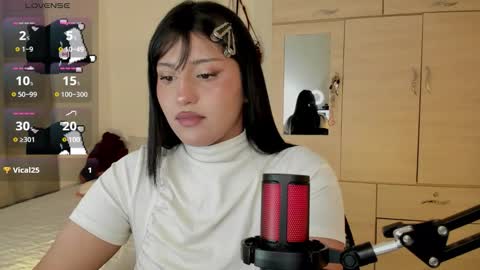 Snapshot of ju_kyung chatting on 10-08-25, 02:09 Ju Kyung online show from 10-08-25, 02:09