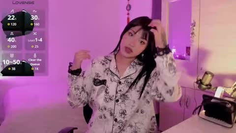 Snapshot of ju_kyung chatting on 11-27-25, 08:27 Ju Kyung online show from 11-27-25, 08:27