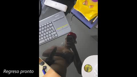 Snapshot of juan_da01 chatting on 12-12-24, 01:53 JuanDa online show from 12-12-24, 01:53