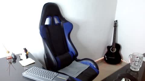 Snapshot of juan_da01 chatting on 01-19-25, 06:20 JuanDa online show from 01-19-25, 06:20