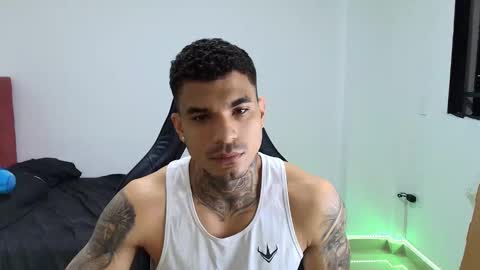 juan_gomez_1 online show from 12-17-25, 05:13