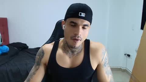 juan_gomez_1 online show from 12-18-25, 12:49