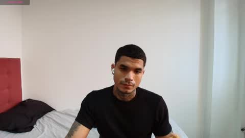 juan_gomez_1 online show from 04-18-26, 09:48