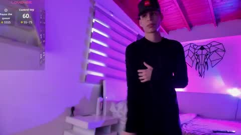 Snapshot of juan_posada1 chatting on 02-25-26, 09:57 Juan Posada online show from 02-25-26, 09:57