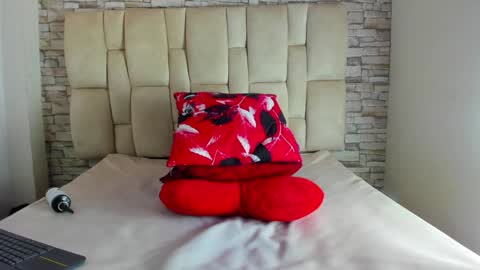 Snapshot of juan_prior chatting on 01-17-25, 04:47 JUAN online show from 01-17-25, 04:47